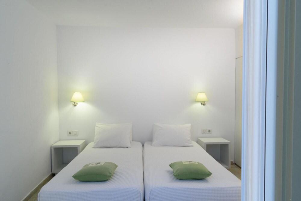 Skiathos Holidays Two-bedroom Suite