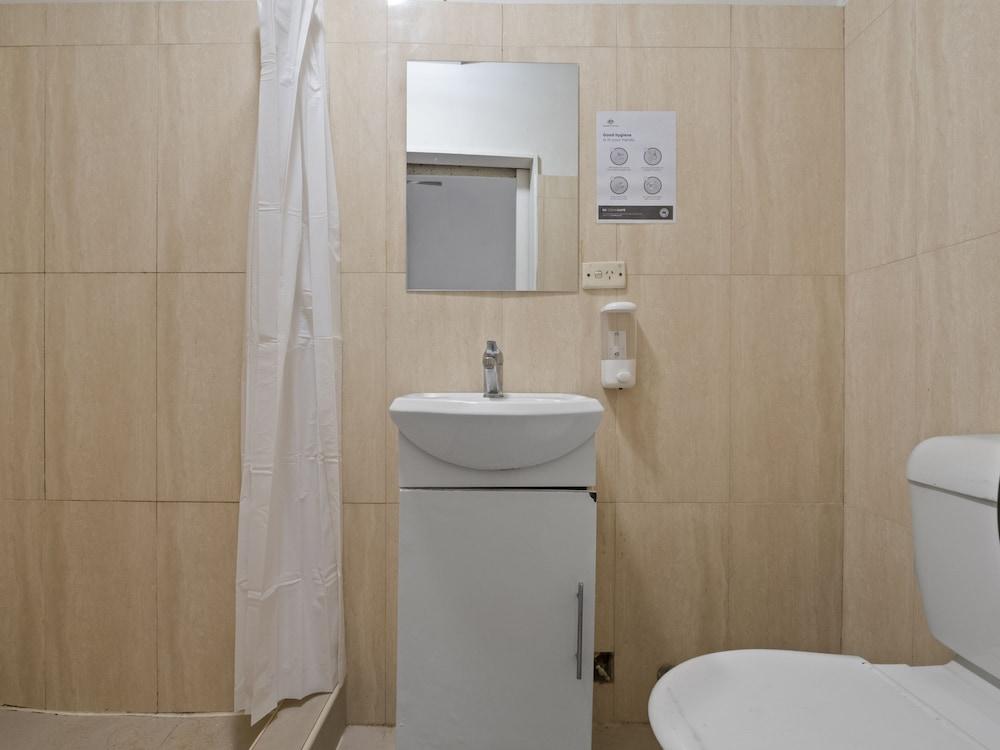 Discover Potts Point Budget Accommodation