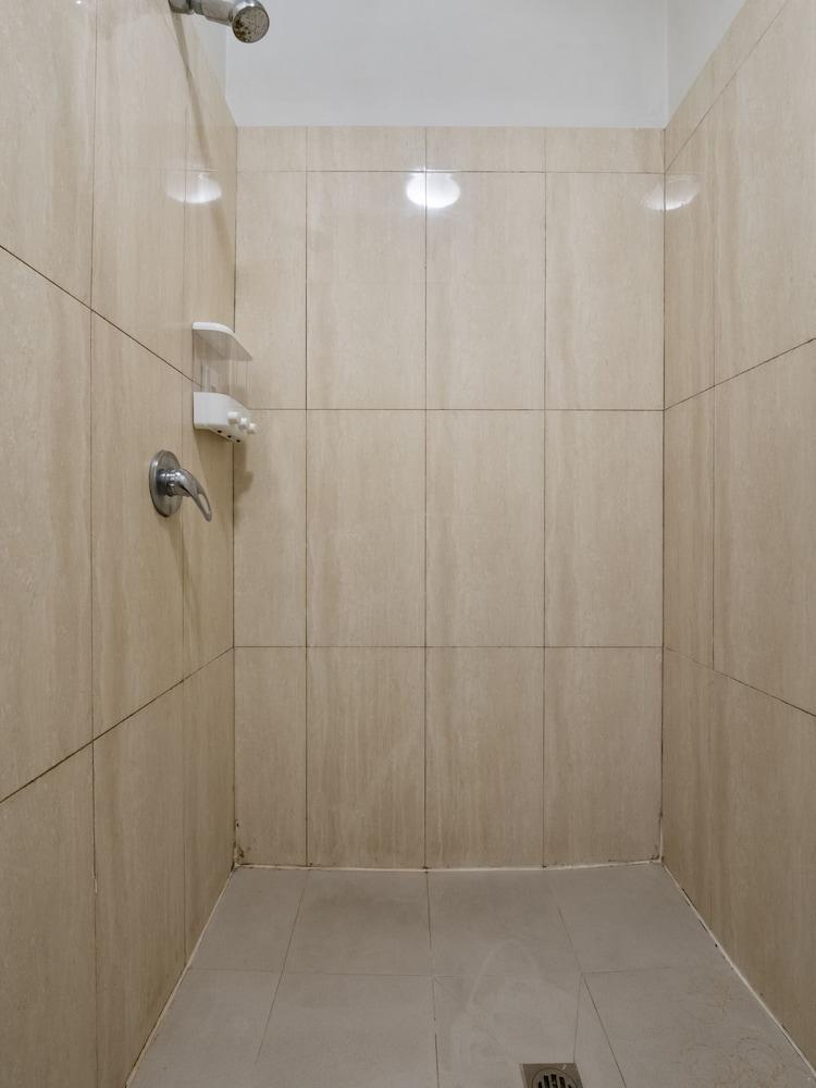 Discover Potts Point Budget Accommodation