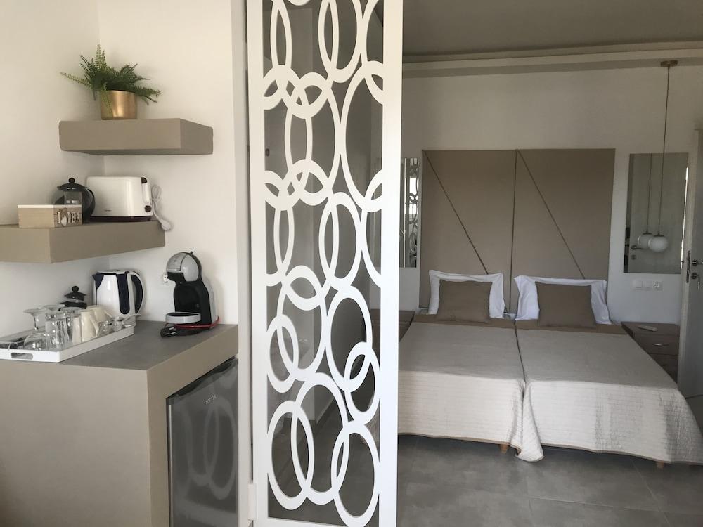 sea view apts & suites by pachiplex