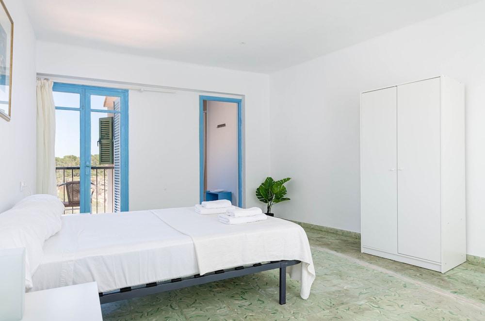 La Marina Cala Figuera