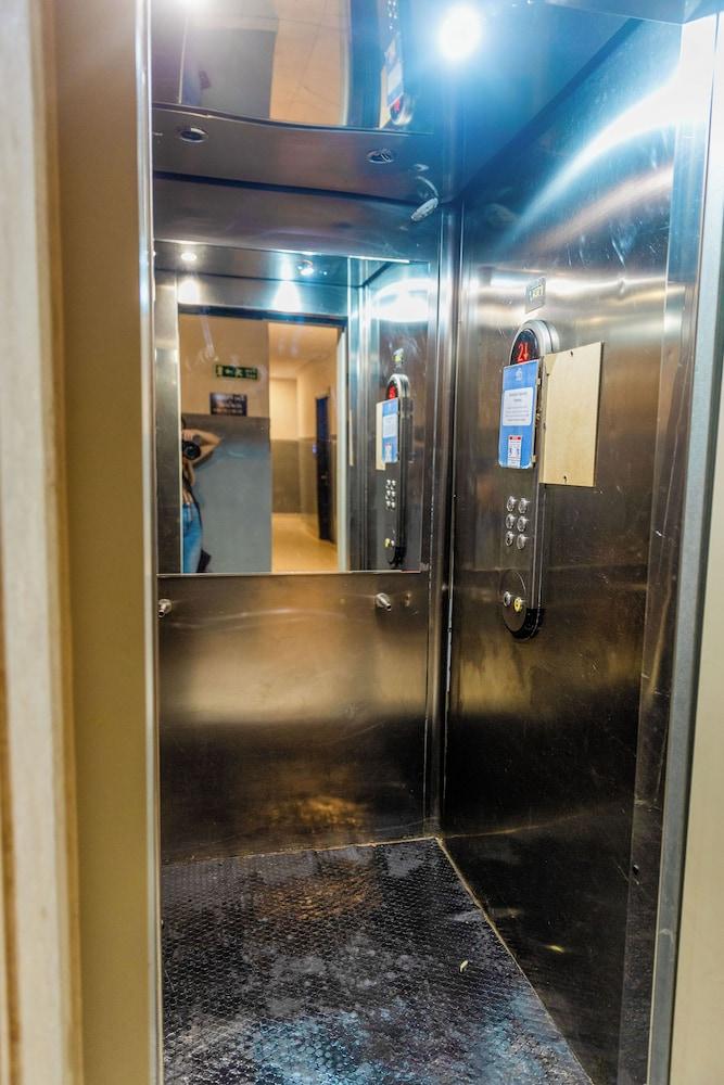 The Seven Apartments