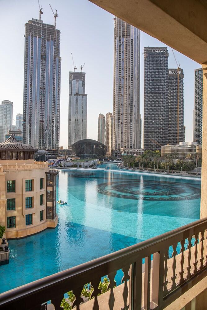 Amazing 1 BR Apartment Souk AlBahar 4105