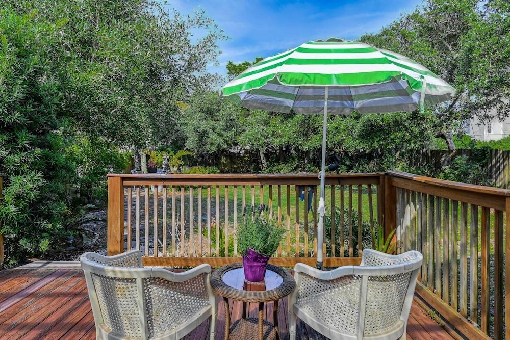 Vilano Cottage Unit A