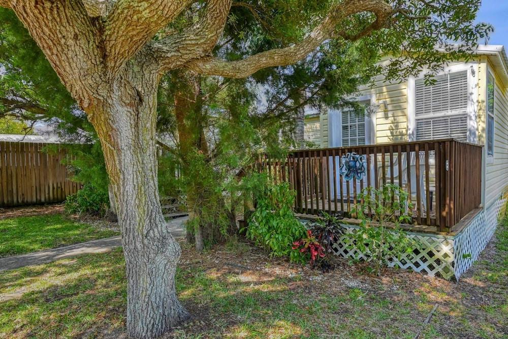 Vilano Cottage Unit B