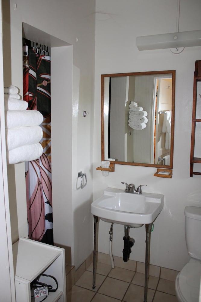 The Bonnie Inn Unit 6