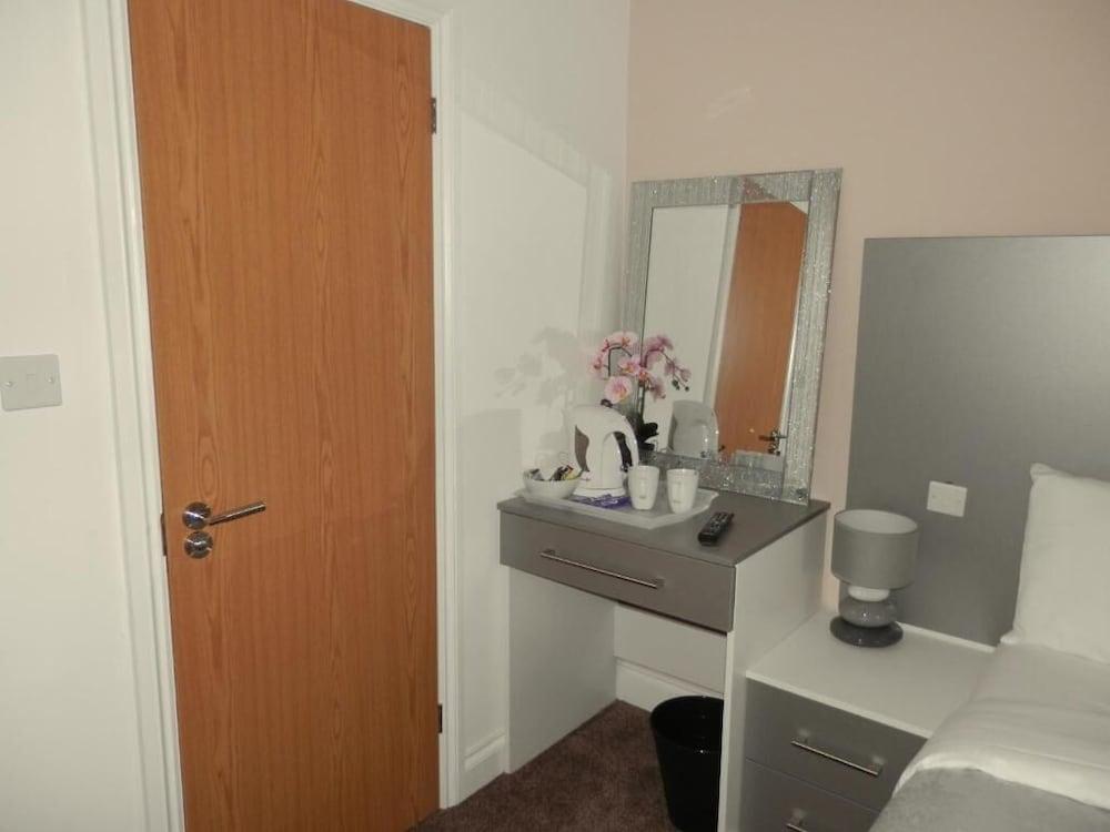 Heathrow Travellers Hub