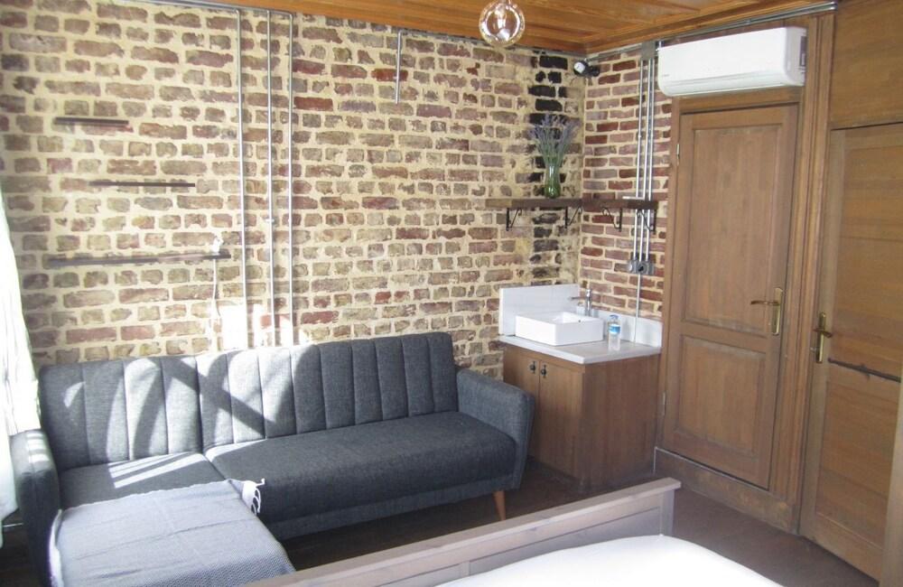 Authentic Room With Balcony in Balat