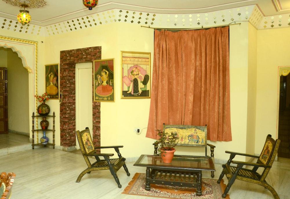 Hotel Radoli House-Heritage Hotel