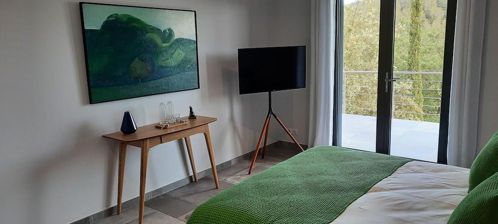 Les Hauts Du Peireguier