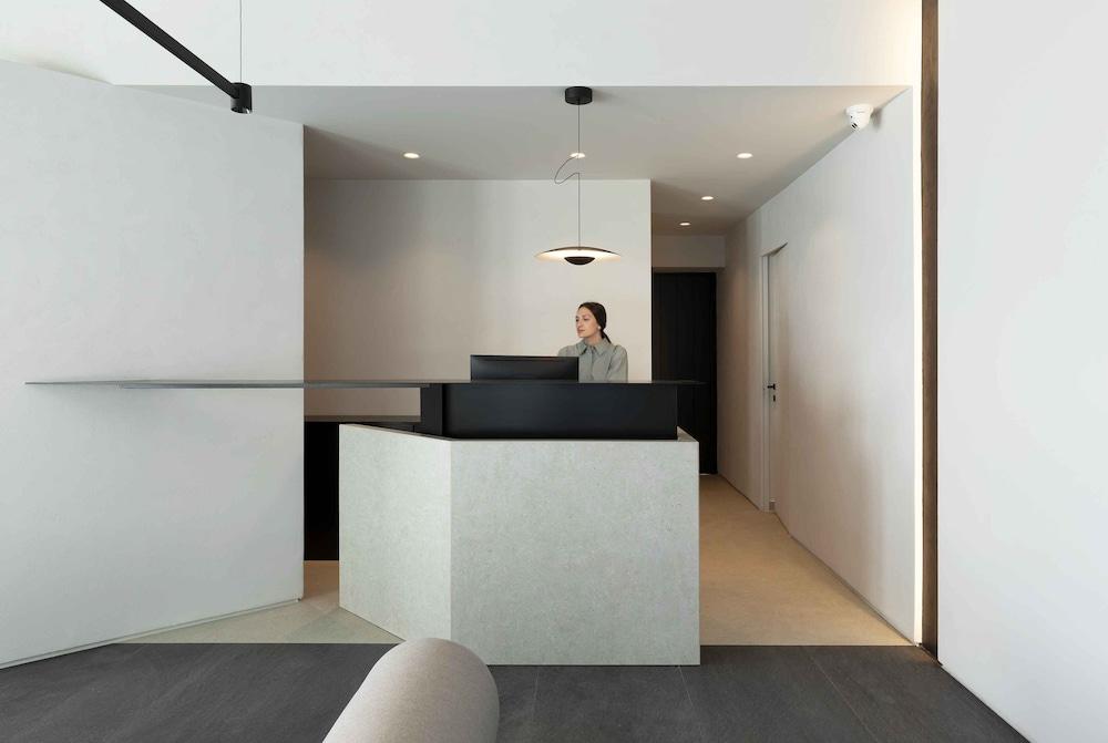 CUBIC Mykonos Seafront Design Suites