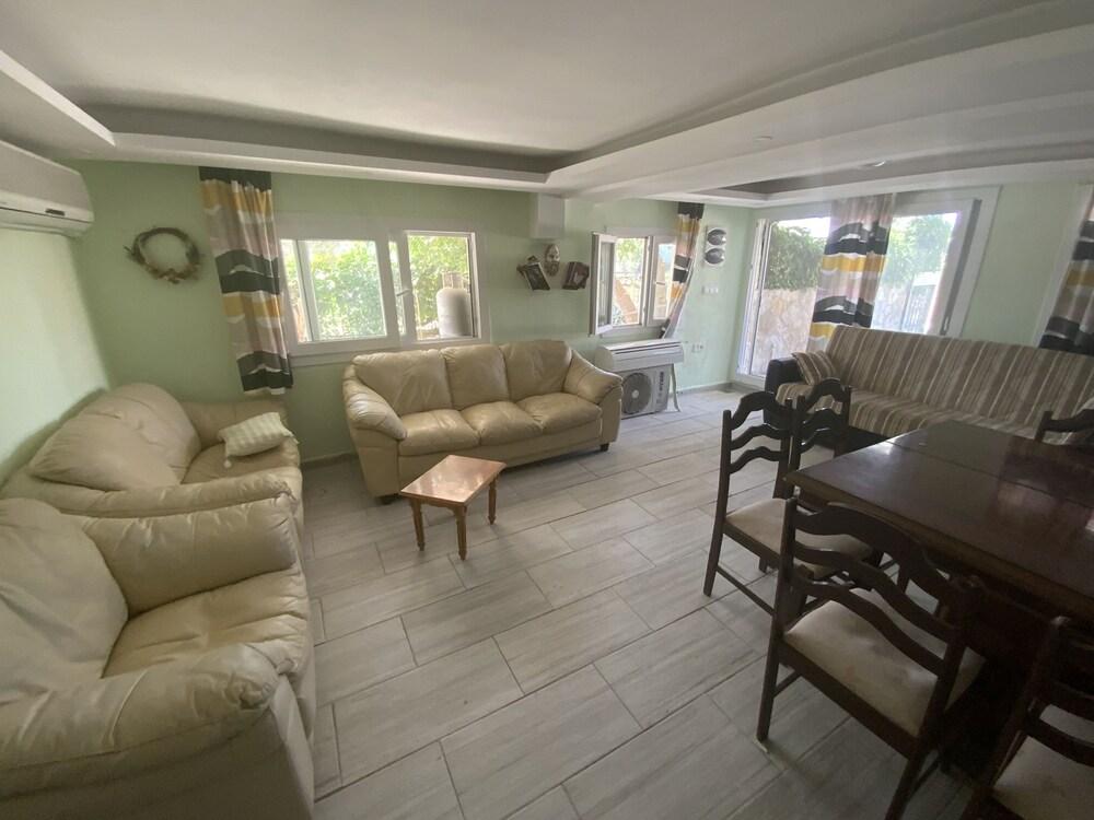 Shanti Too - Sığacık