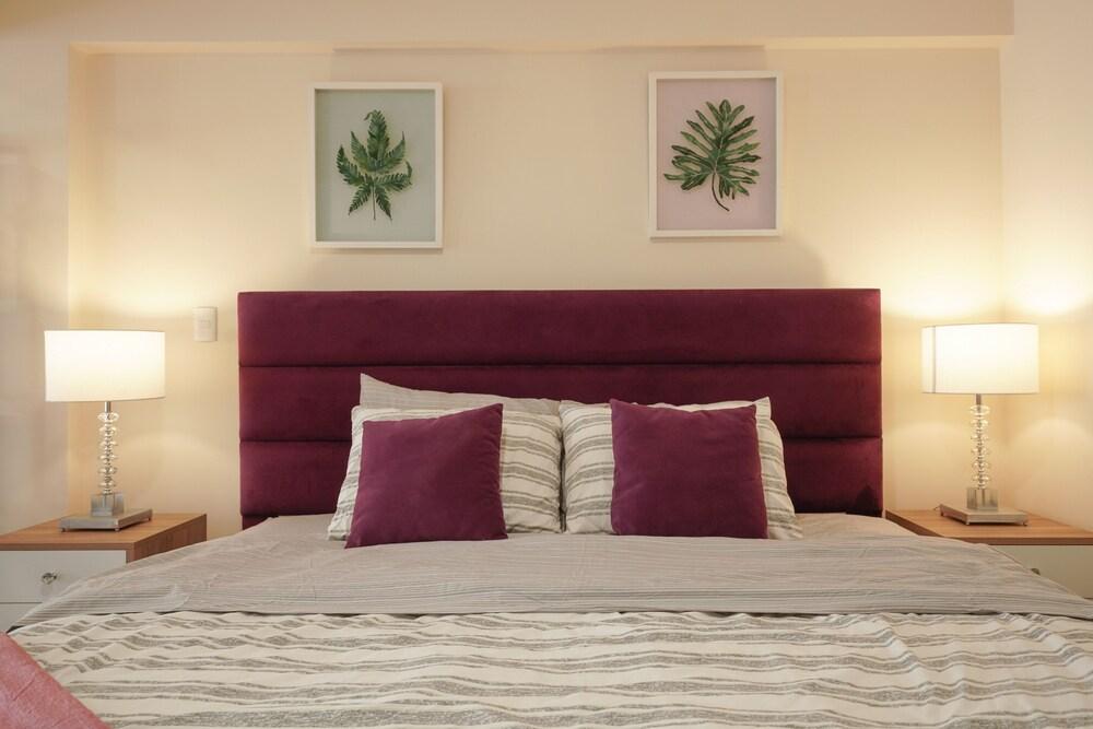 GLOBALSTAY. New Studios with Jacuzzi