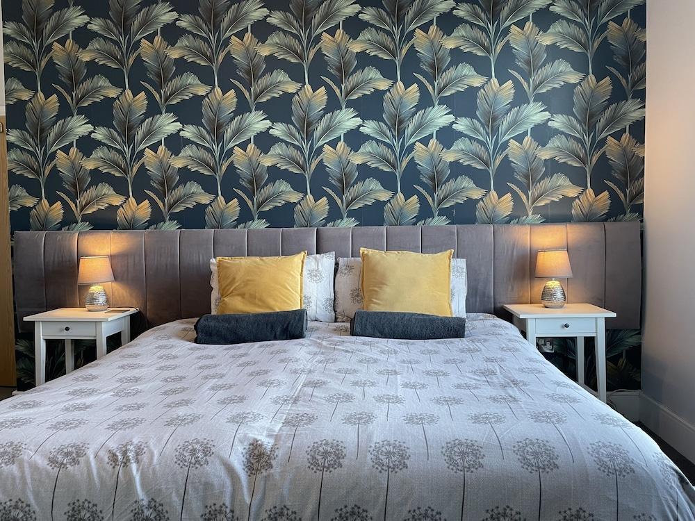 Between the beach and the shops