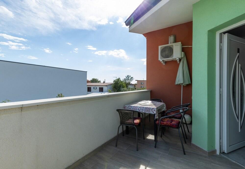 Seaview Apartment Paklenica 4