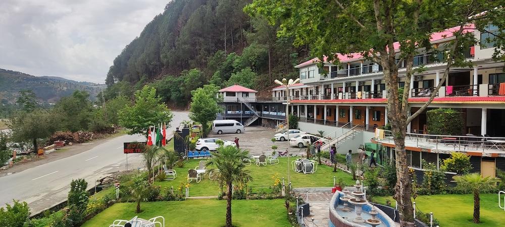 Hotel Pine Track HPT