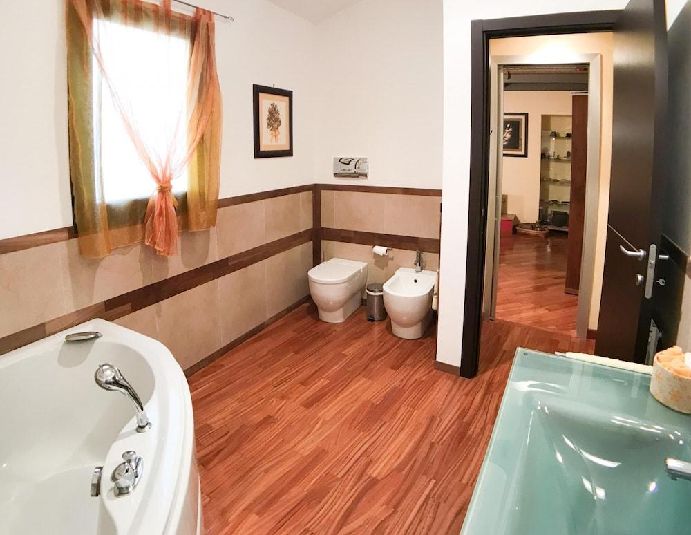 Ethnic Chic Apartment