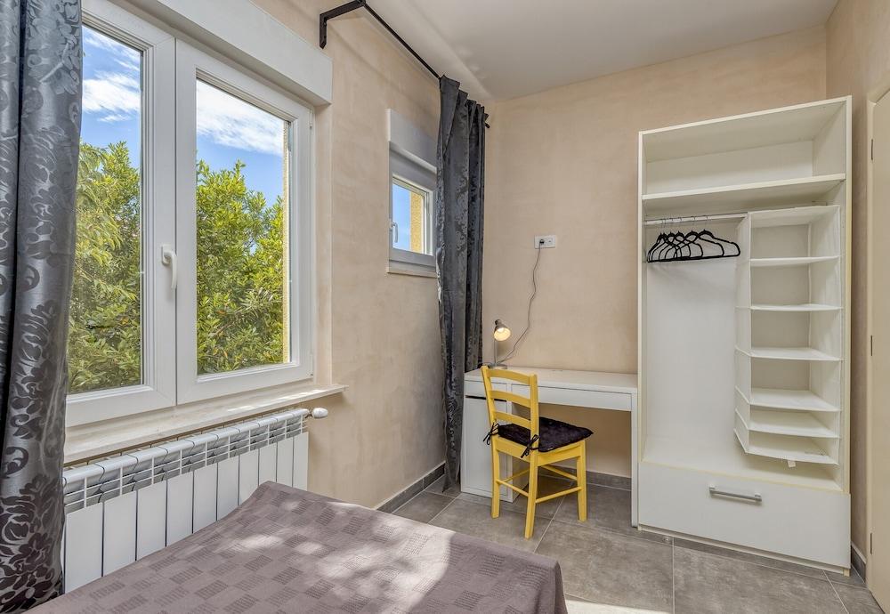 Beach Apartment Kostrena 1