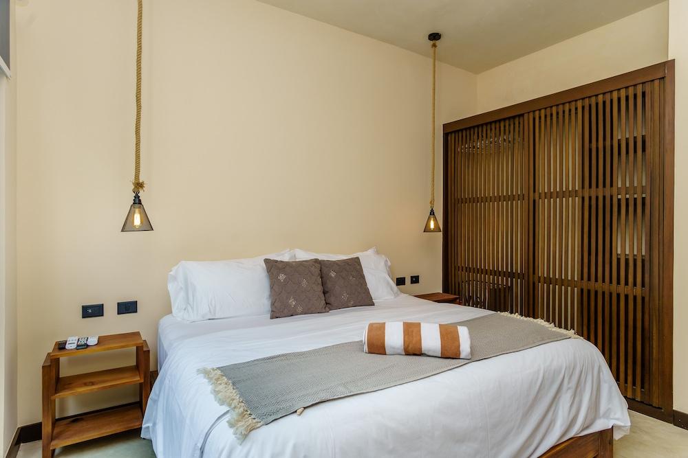 Asana Tulum 3 By Lockey