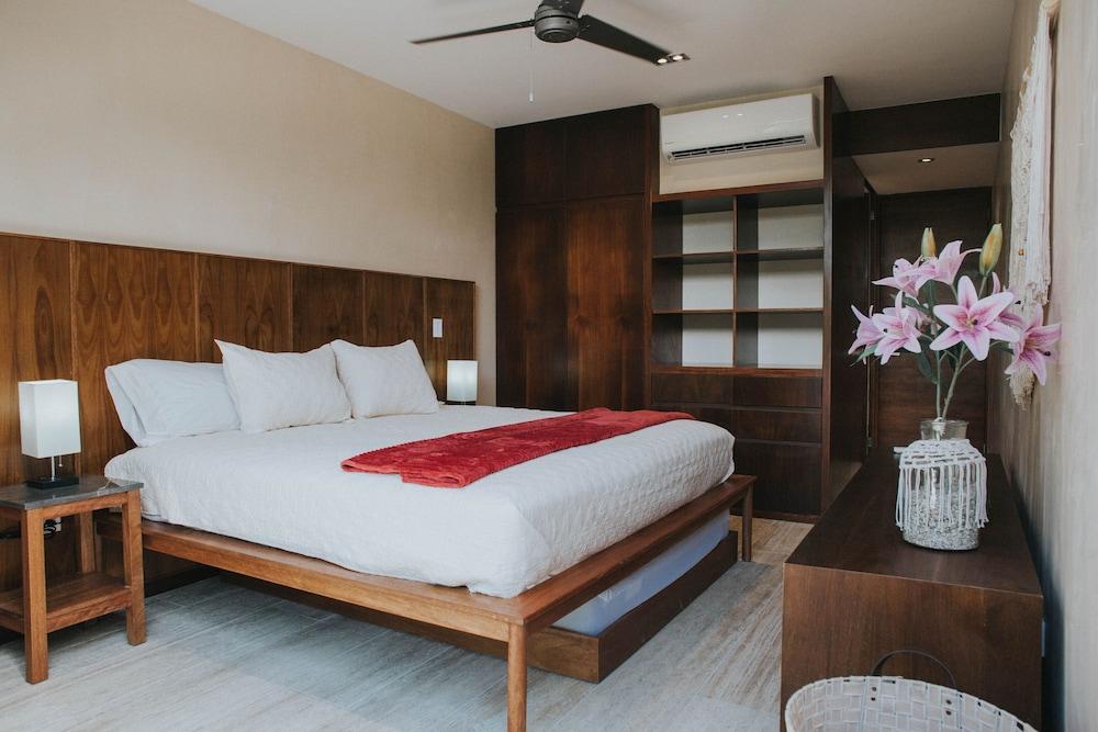 Bungalos Village 107 By Lockey