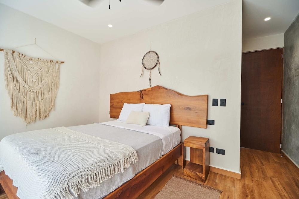 Baay Tulum By Lockey