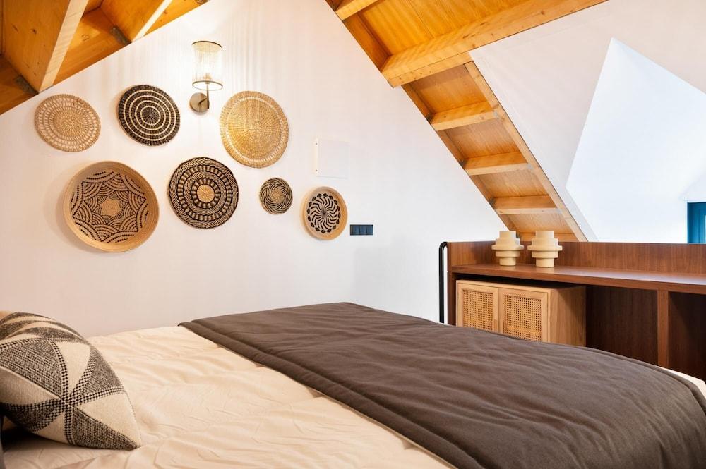 Elegant Downtown Apartment by Vacationy