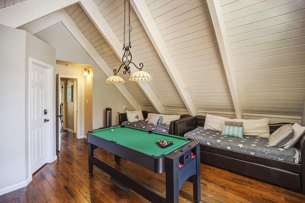 Serene Tahoe Cabin