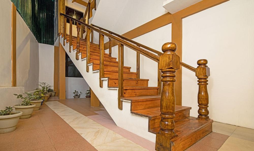 Treebo Omega Stay Inn