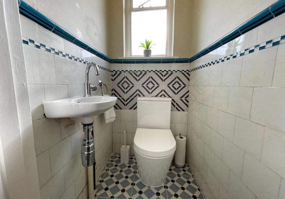 The Dials By My Getaways