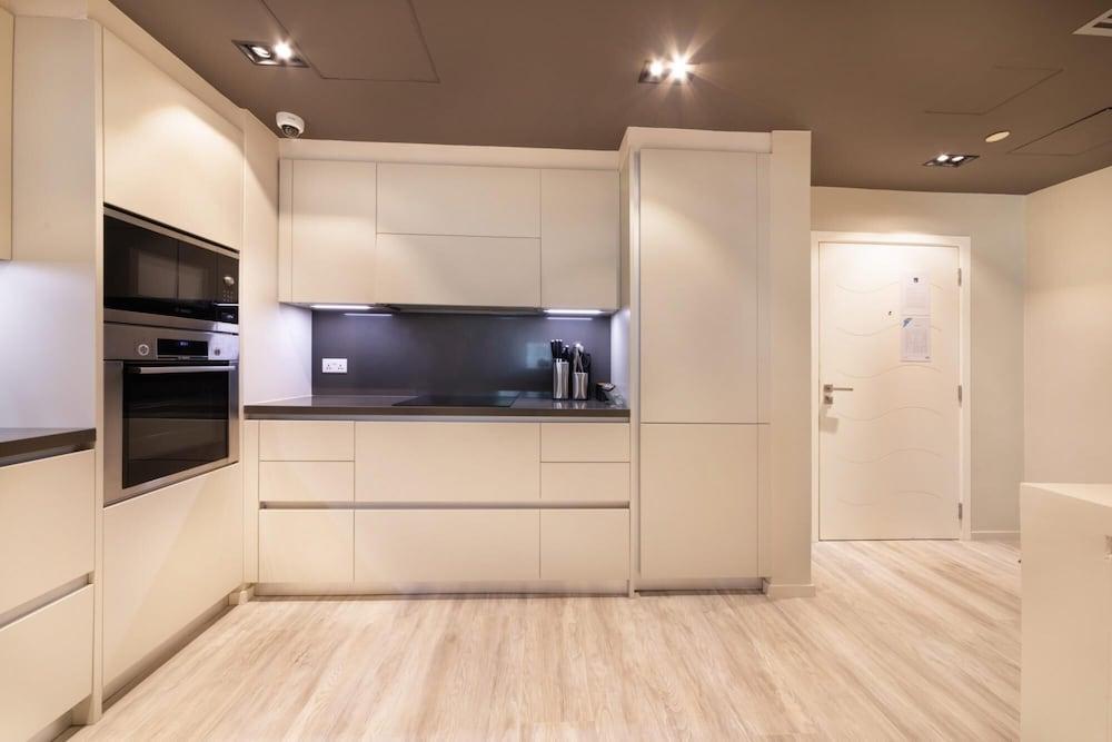 Luxurious 2 Bed Apt on Palm Jumeirah