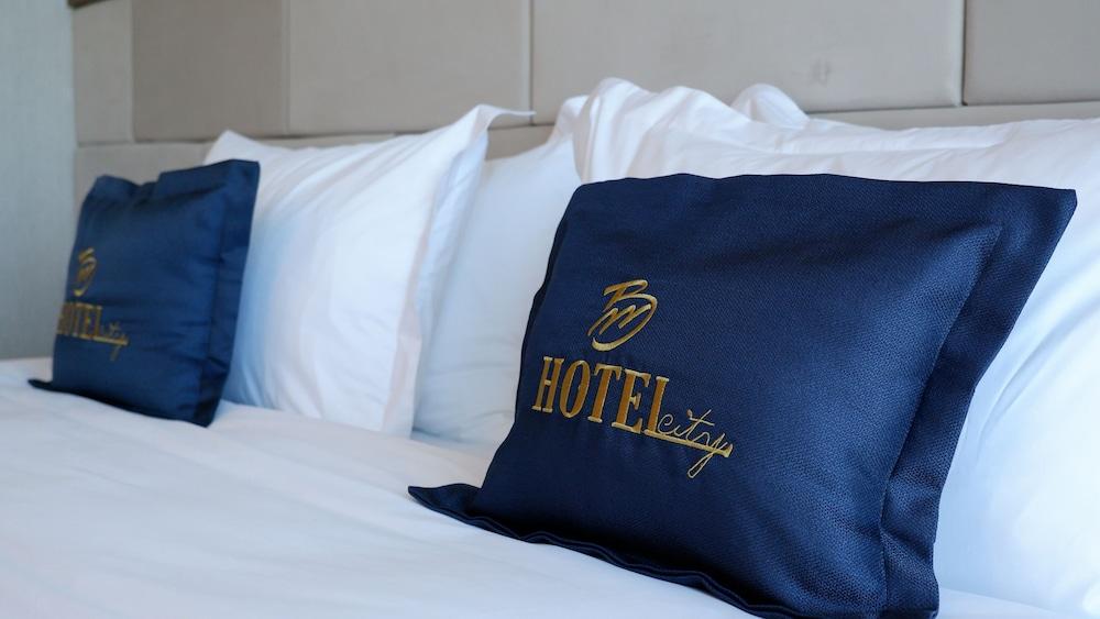 BM HOTEL CITY