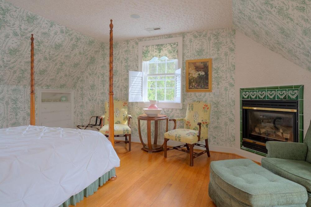 Nesselrod on the New