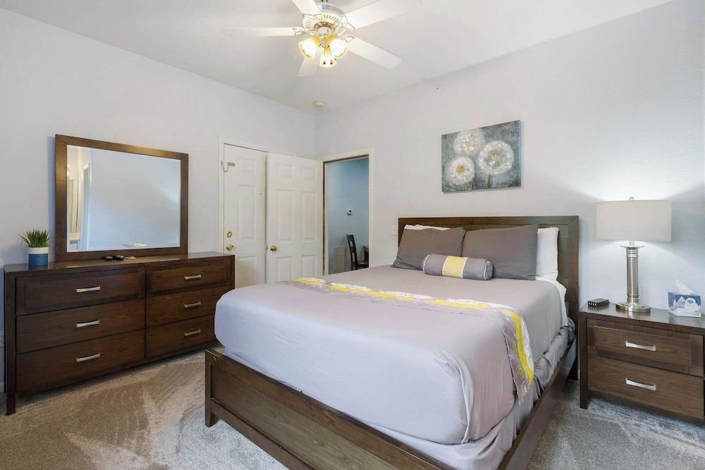 Holiday Ridge Retreat Duo - Holiday Hills Branson - Golf Resort - Outdoor Pools