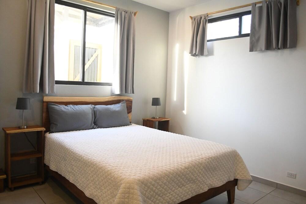 Little Hawaii Avellanas - Beachside Studio