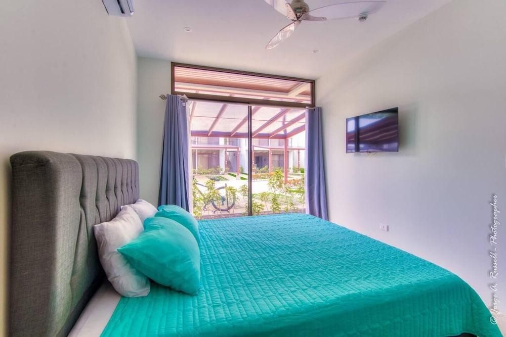 Captivating 2-bed Apartment