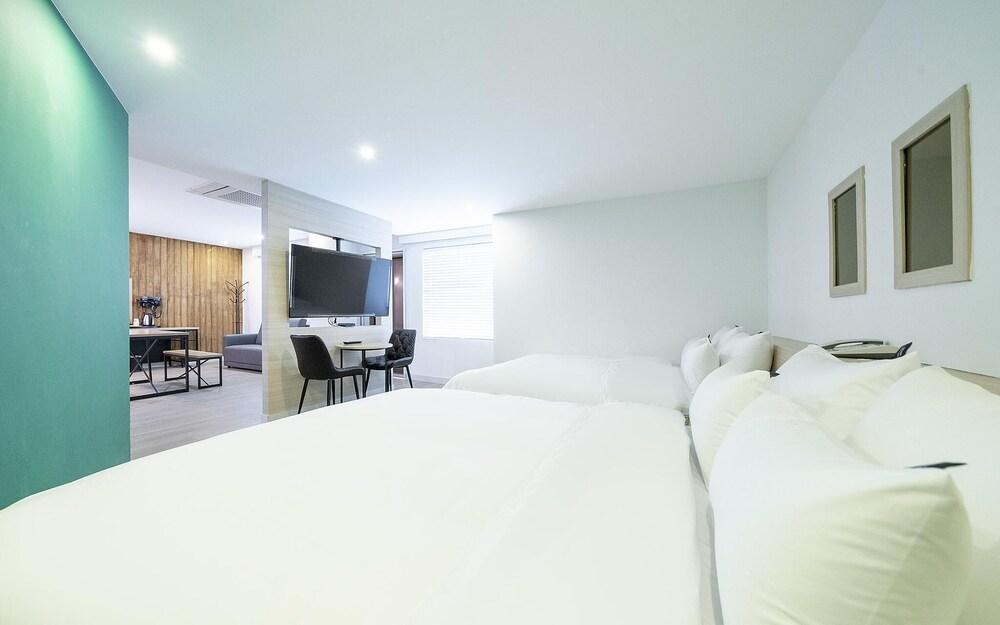 Dongducheon Kkumegeurin