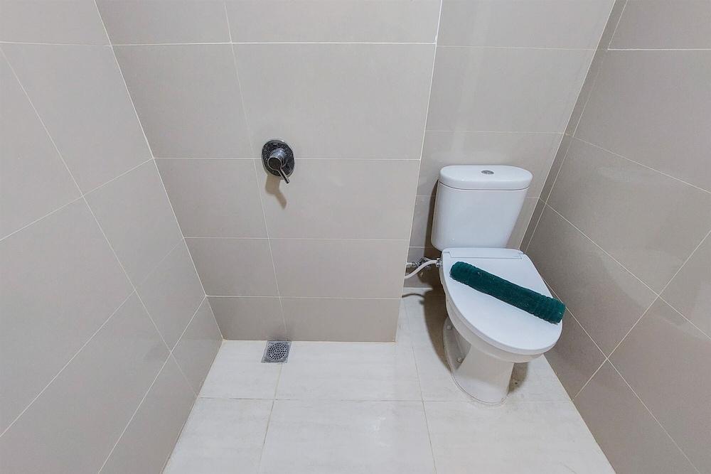 Simply Look Studio Apartment At B Residence