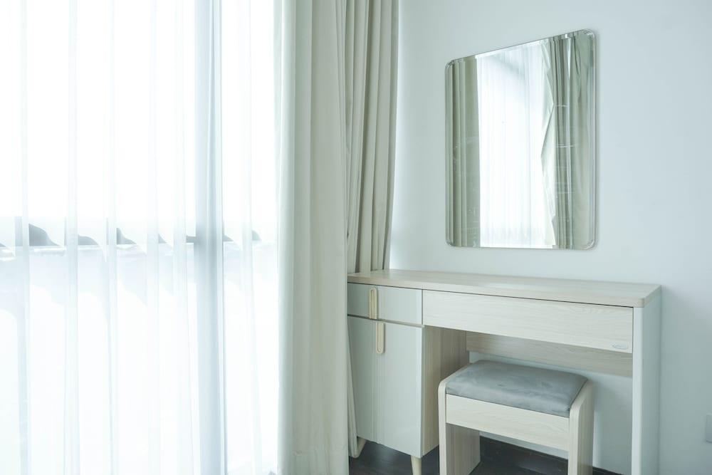 Nice and Elegant 2BR Apartment at Veranda Residence Puri