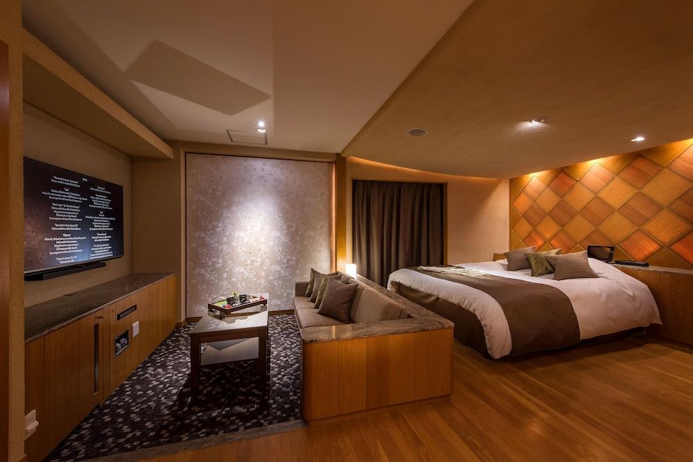 HOTEL C CHIBA-SHIROI