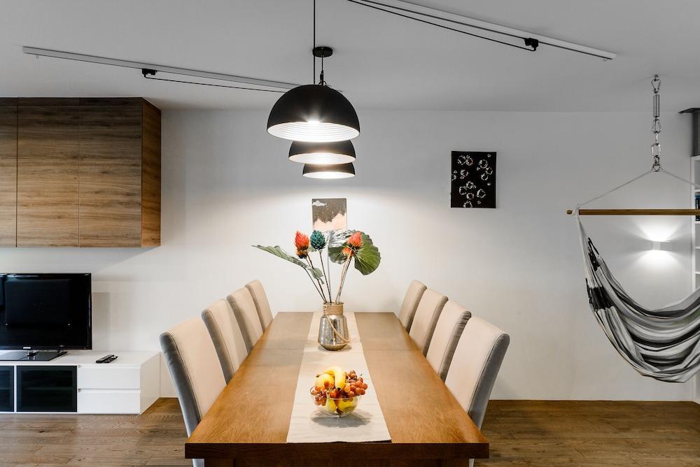 Lumina luxury apartment with 3 terraces