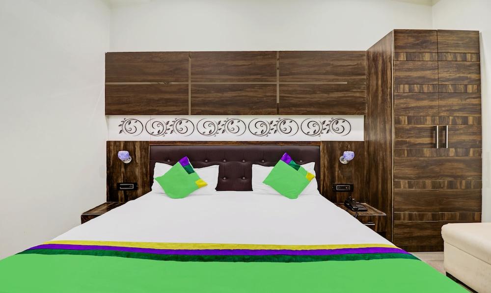 Itsy Hotels Anjali Mahal 500, Mtrs From Mathura Railway Station