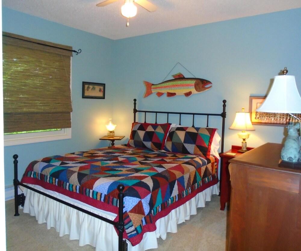 VCI - Lakeledge Hideaway