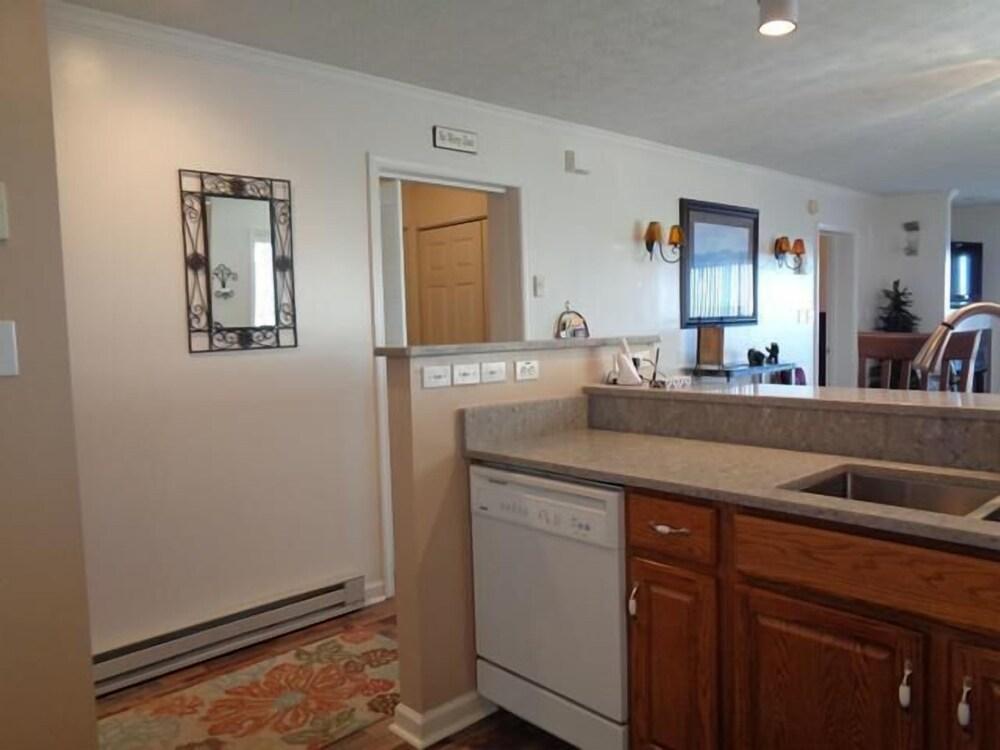 VCI - Southcrest Condominiums #i102