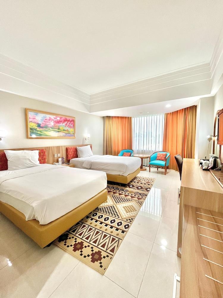 Horison Ultima Bandung