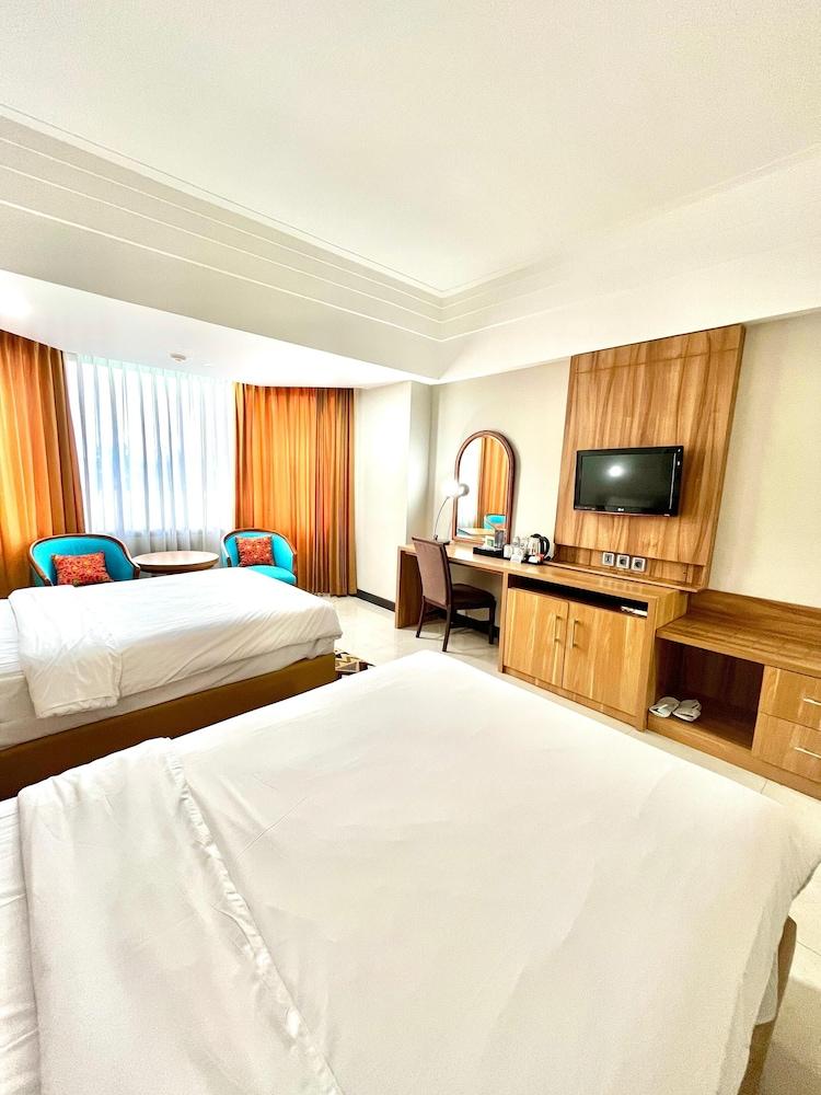 Horison Ultima Bandung