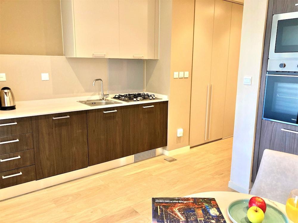 Amazing Studio With Balcony in Park View Dubai