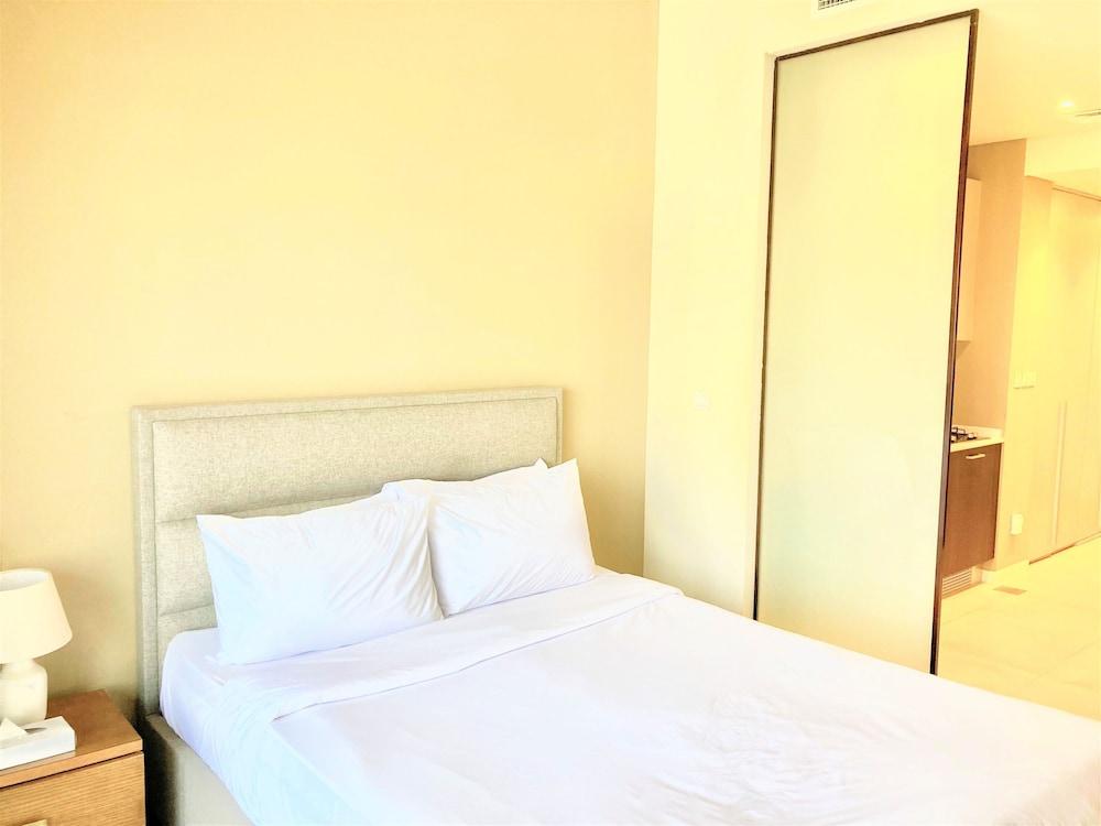 Amazing Living With Balcony - Park View JVC