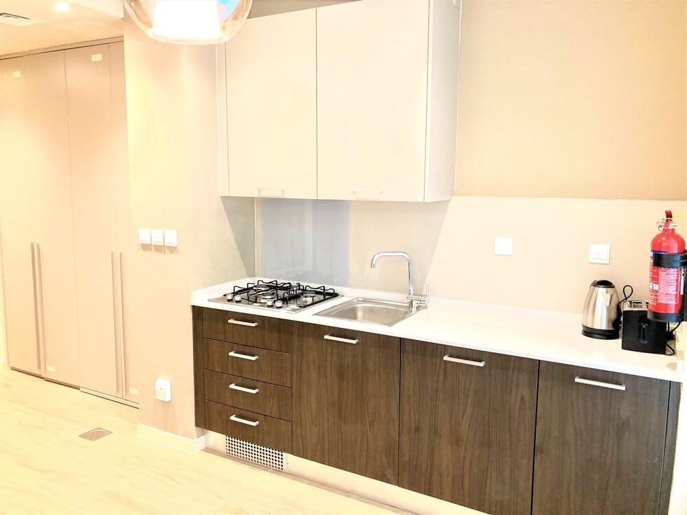 Amazing Superior Studio With Balcony Park View JVC