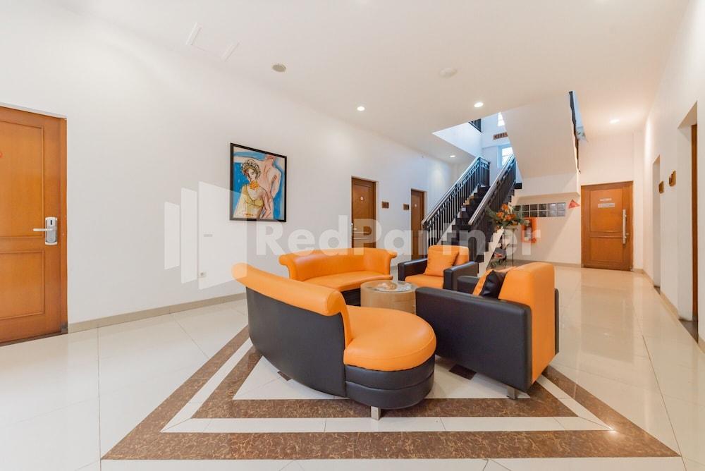 Hotel Alqueby Redpartner