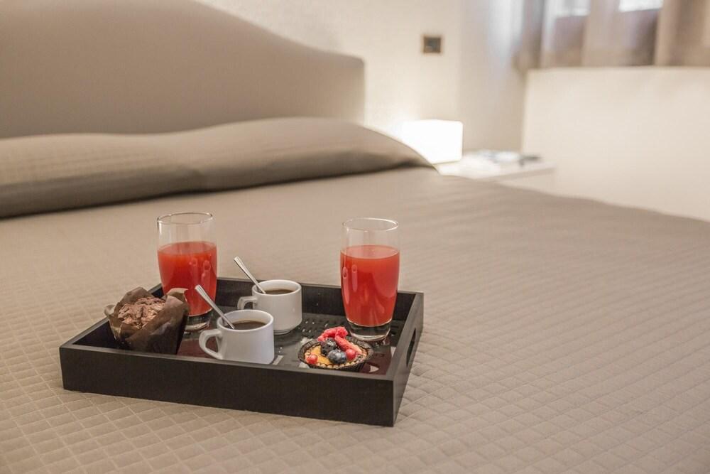 Ca Del Monastero 8 Collection